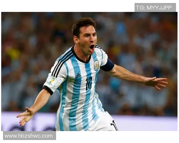 揭开凤凰足球明星的神秘面纱他在绿茵场上的传奇故事与成就