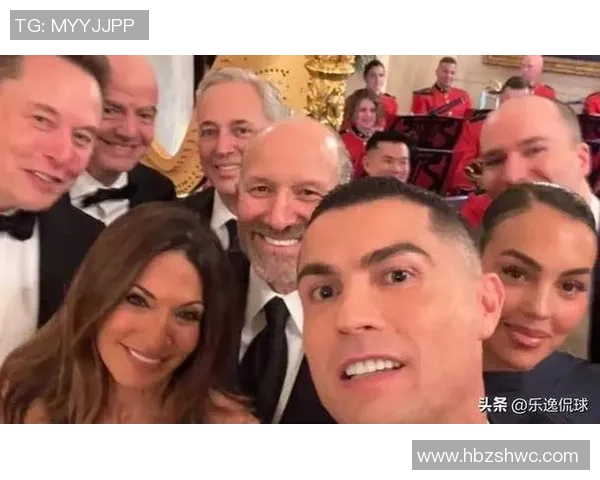 足球明星情侣甜蜜同框瞬间曝光引发粉丝热议与羡慕